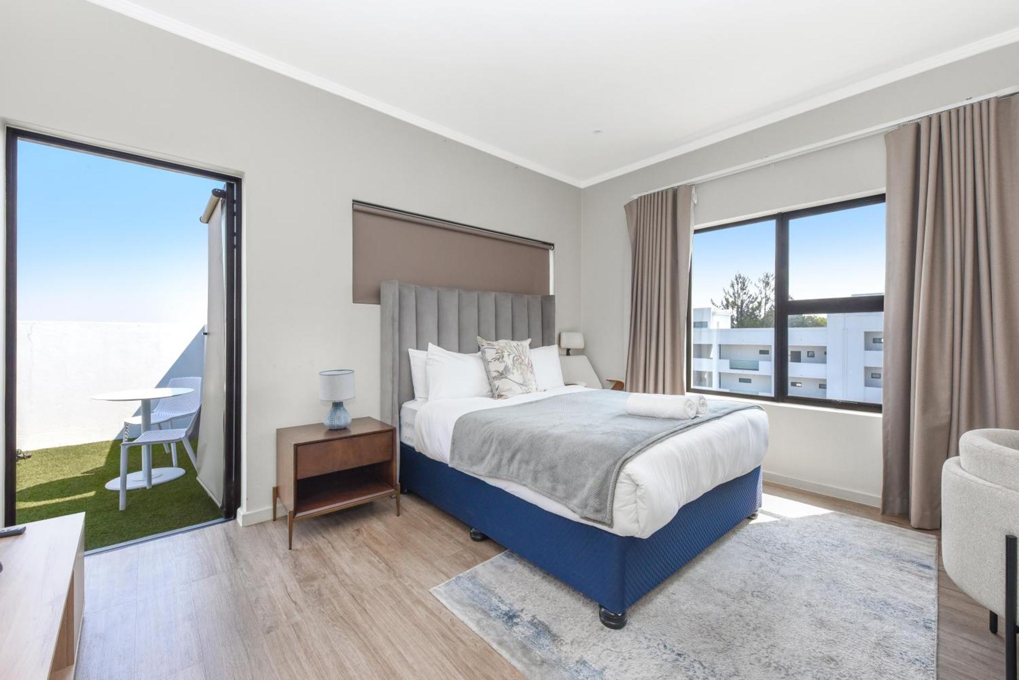 The Monroe Luxury Apartment